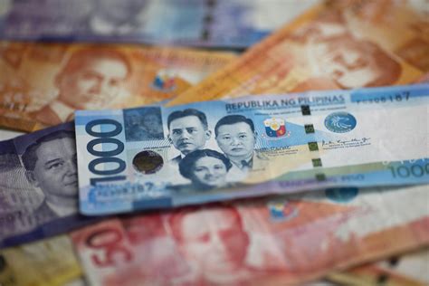 8 million philippine pesos to dollars